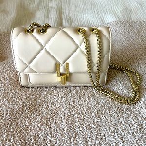 Cream crossbody/shoulder bag